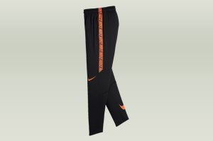 Spodnie Nike Squad Junior (859297-019)