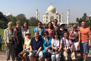 Private Day Trip to Taj Mahal & Agra by car from Jaipur city- All Inclusive
