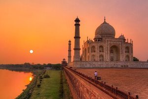 Taj Mahal Sunrise & Sunset Day Tour of Agra From Delhi by AC Car- All Inclusive