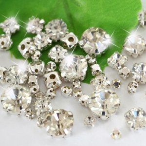 100pcs Mixed Sizes White Sew On Rhinestones With Claw Flatback Glass Strass Crystal Sewing Rhinestones For Wedding Dress B0568
