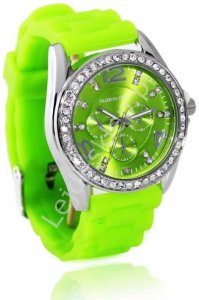 Neonowo zielony zegarek zdobiony kryształkami svarowskiego, widizane w mediach: Fakt Gwiazdy, Chwila dla Ciebie, Twist