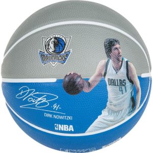 Ballon Spalding Player Dirk Nowitzki-Taille 7