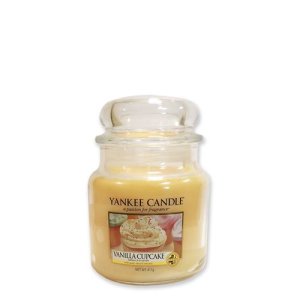 YANKEE CANDLE bougie moyenne jarre, « Gâteau à la vanille »
