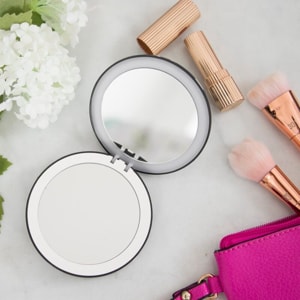 Coco LED Compact Mirror And Powerbank - Lulu Guiness Scattered Lips