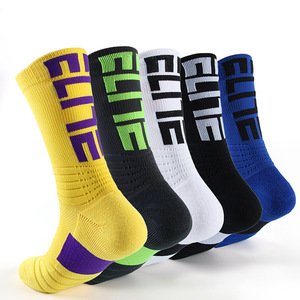 Wholesale Custom Logo Thermal Towel Sport Socks Compression Men Fuzzy Half Terry Letter Elite Athletic Basketball Socks