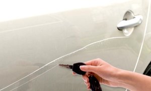 Schoonmaakbeurt bij Teun’s Car Cleaning, naar keuze met krasverwijdering