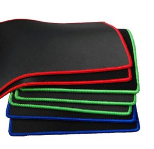 Productspro Lille mellemstør diy musemåtte sort / blå / rød / grøn gaming musemåtte låsekant computer gamerbord bæremåtter musemåtter - 600x300x2mm black