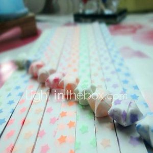 Fluorescent Effect After Lighting Star Pattern Lucky Star Origami Materials(30 Pages/1 Color/Package Random Color)