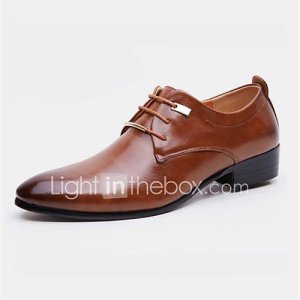 Lightinthebox Hombre zapatos semicuero primavera otoño zapatos formales oxfords remache para fiesta y noche negro marrón