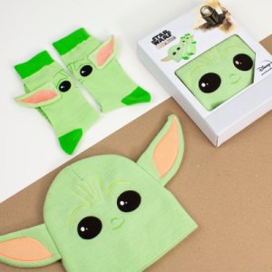 Star Wars Mandalorian The Child Beanie and Socks Gift Set