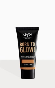NYX PMU Born To Glow Naturally Radiant Foundation Nutmeg 30ml