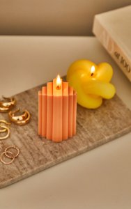 Prettylittlething Orange art deco scented soy wax candle 11cm, orange