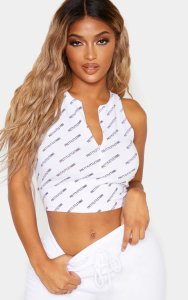 PRETTYLITTLETHING Shape White Zip Front Crop Top
