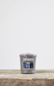 Yankee Candle Cosy Up Votive, Grey