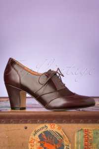 Topvintage Boutique Collection 40s back in the day leather shoe booties in wine