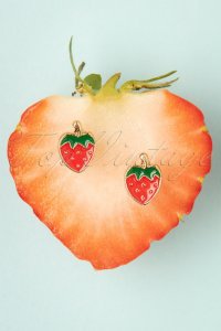 Topvintage Boutique Collection 50s strawberry stud earrings in red